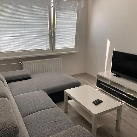 Apartmán Byt 2-kk v Mostě, blízko Aquadrom a Benedikt